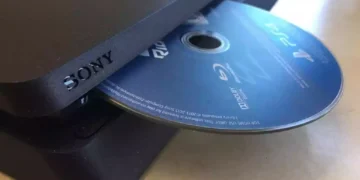 PS4 Slim Blu Ray Disco